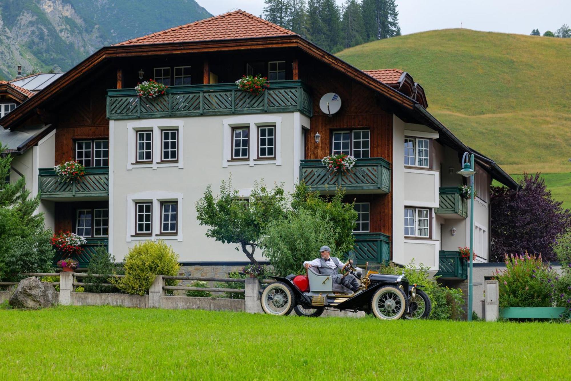 Posthotel Lechtal, Arlberg 홀츠가우 외부 사진