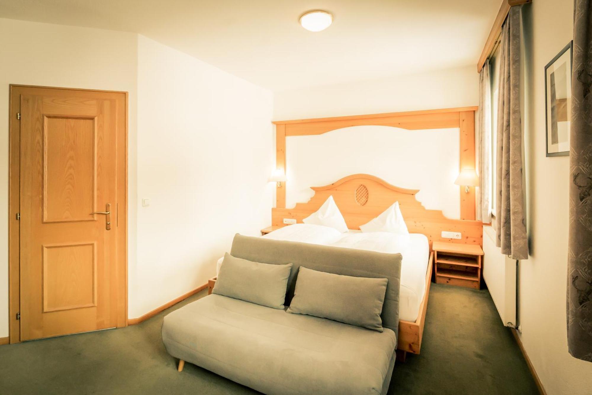 Posthotel Lechtal, Arlberg 홀츠가우 외부 사진